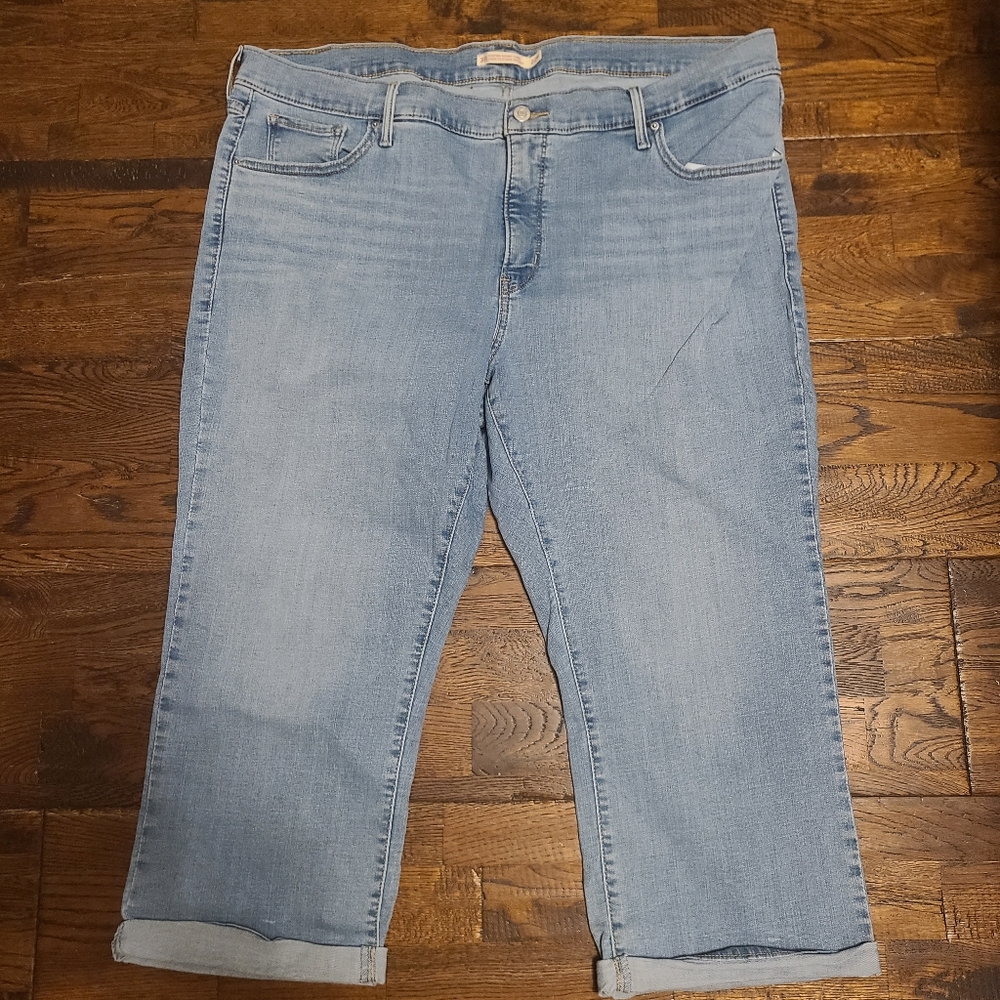 Women's Light Blue Jeans